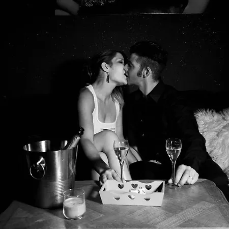 Moonlove, Spa/sauna Et Jacuzzi Privés, Charme Et Détente. Appartamento *